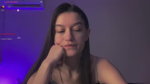 Snapshot of alice__grace_ chatting on 02.19.25 your Alice online show from 02.19.25