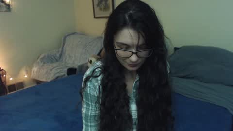 Snapshot of alice_asks chatting on 12.02.24 Alice Asks online show from 12.02.24