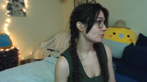 Snapshot of alice_asks chatting on 01.17.25 Alice Asks online show from 01.17.25