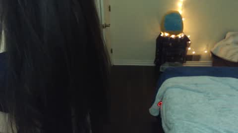 Snapshot of alice_asks chatting on 02.07.25 Alice Asks online show from 02.07.25