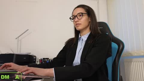 Snapshot of alice_bane chatting on 03.02.25 A R Y A  T I A online show from 03.02.25