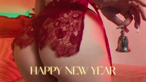 Snapshot of alice_bess chatting on 12.21.24 Alice.....Welcome to my room Lets get to know each other better and have an unforgettable time online show from 12.21.24