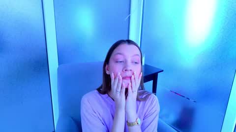 Alice in Wonderland  online show from 02.15.25