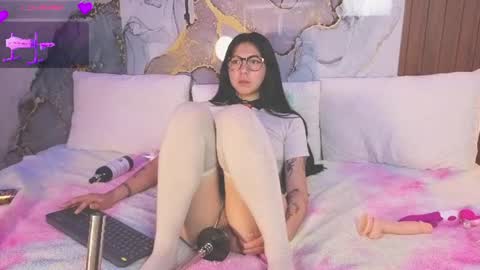 Snapshot of alice_cute77 chatting on 07.17.26 Mey online show from 07.17.26