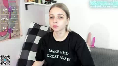 alice_halle online show from 10.30.25