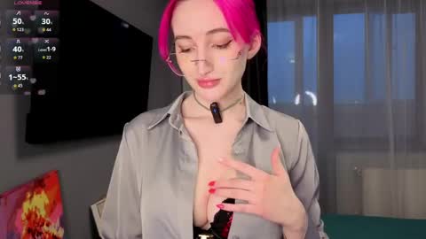 Snapshot of alice_in_chaturland_ chatting on 04.24.26 Alice online show from 04.24.26