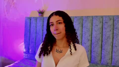 Snapshot of alice_martinez_ chatting on 12.04.24 alice and amber online show from 12.04.24