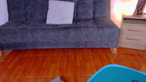 alice_rous21 online show from 10.20.25