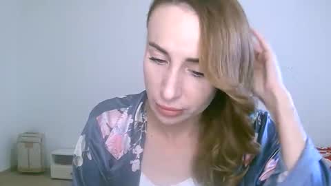 Snapshot of alice_sewx chatting on 09.26.25 Alice Sewx online show from 09.26.25