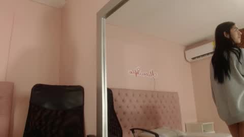 Sofia online show from 11.29.25