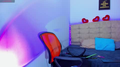 Snapshot of alice_summer1 chatting on 12.04.25 alice_summer1 online show from 12.04.25