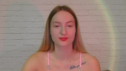 Snapshot of alice_sweet_01 chatting on 10.09.25 Alice online show from 10.09.25