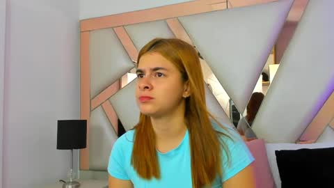Snapshot of alicecruuz chatting on 05.26.26 AliceCruz online show from 05.26.26