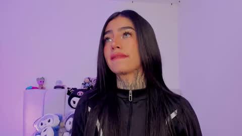 Snapshot of alicee_0 chatting on 09.26.25 Alice online show from 09.26.25