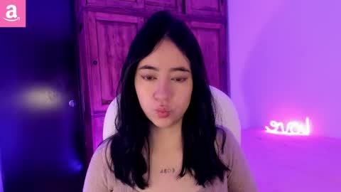 Snapshot of alicee_2 chatting on 02.28.25 Aliceee  ..   97YP9VWGZHrefnav wishlist lists 1 online show from 02.28.25