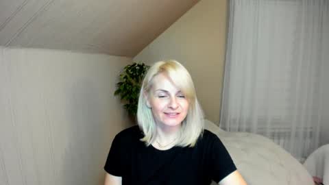 Snapshot of alicee__grace chatting on 01.04.25 Alicee online show from 01.04.25