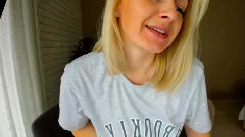 Snapshot of alicee__grace chatting on 02.03.25 Alicee online show from 02.03.25