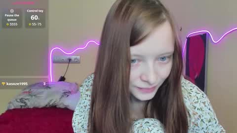 Snapshot of alicehariss chatting on 10.01.25 Alie online show from 10.01.25