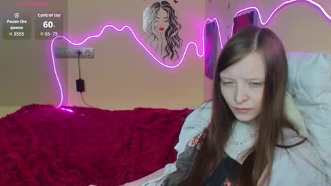 Snapshot of alicehariss chatting on 10.10.25 Alie online show from 10.10.25