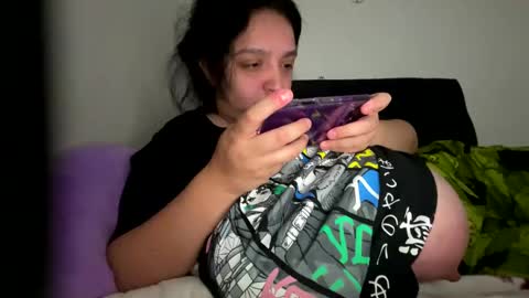 Snapshot of aliceinboobieland chatting on 12.25.24 Aliceinboobieland online show from 12.25.24