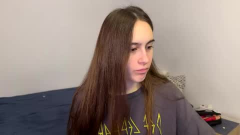 alicekollt online show from 04.19.26