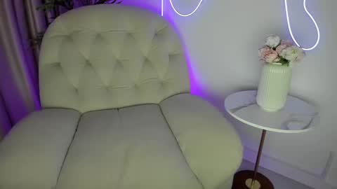 AliceLevine online show from 11.24.25