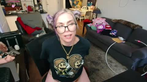 Snapshot of aliceliddell710 chatting on 05.05.26 Alice Liddell online show from 05.05.26