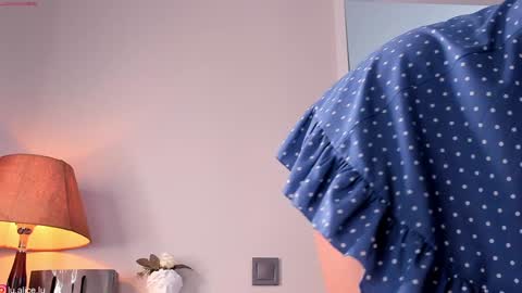 Elle online show from 12.19.24