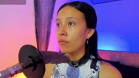 Snapshot of alicemoon__ chatting on 10.30.25 Alicee  online show from 10.30.25