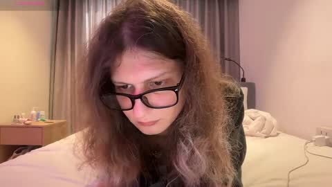 AlicePinkhead online show from 03.27.26