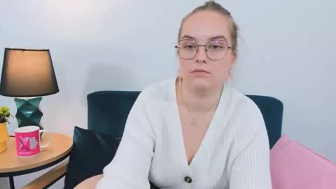 alicesensitive online show from 09.18.25