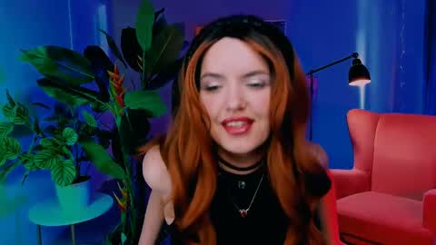 Snapshot of alicesmite chatting on 05.13.26 alicesmite online show from 05.13.26