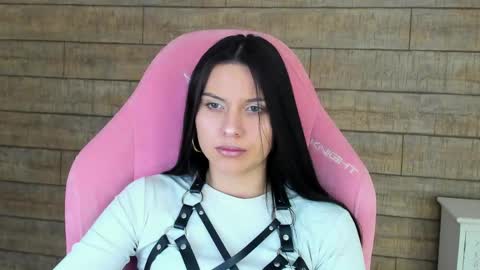 Snapshot of aliceversal chatting on 04.24.26 aliceversal online show from 04.24.26