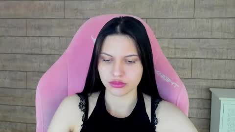 Snapshot of aliceversal chatting on 05.09.26 aliceversal online show from 05.09.26