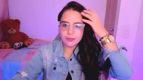 Snapshot of alicia_hotxx chatting on 03.20.26 alison online show from 03.20.26