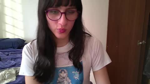 Snapshot of alicia_love29 chatting on 01.19.25 Alice online show from 01.19.25