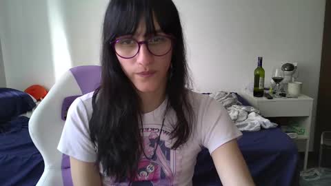 Snapshot of alicia_love29 chatting on 02.08.25 Alice online show from 02.08.25