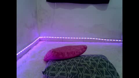 Alicia Axiom online show from 01.09.25