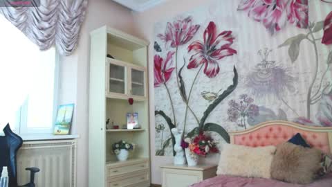 Veronica online show from 04.11.26