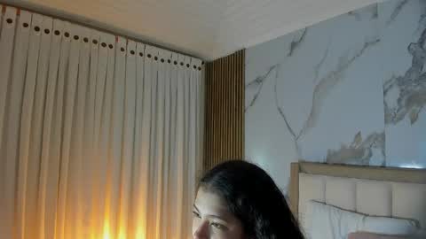 Snapshot of alicialevy chatting on 05.30.26 LUNA online show from 05.30.26