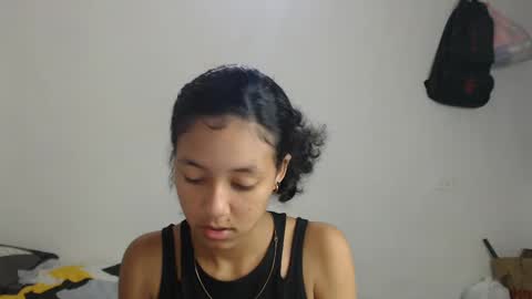 Snapshot of alicie_sexy_hot_20 chatting on 02.04.25 ana online show from 02.04.25