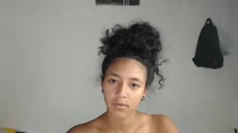 Snapshot of alicie_sexy_hot_20 chatting on 03.07.25 ana online show from 03.07.25