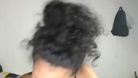 Snapshot of alicie_sexy_hot_20 chatting on 03.08.25 ana online show from 03.08.25