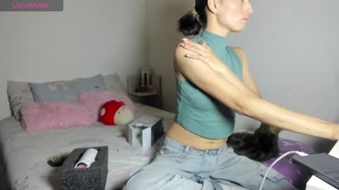 Snapshot of alien_universe chatting on 03.03.25 Aiko Independent Model online show from 03.03.25