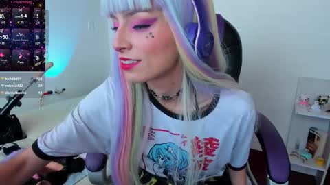 Snapshot of alien_universe chatting on 09.21.25 Aiko Independent Model online show from 09.21.25