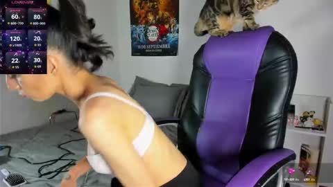 Snapshot of alien_universe chatting on 09.25.25 Aiko Independent Model online show from 09.25.25