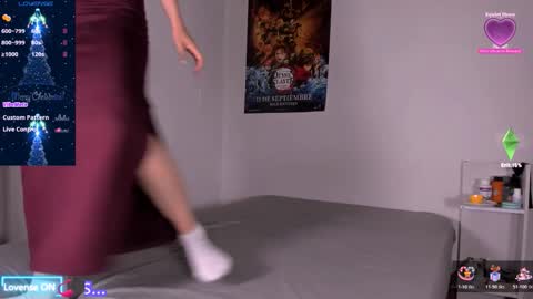 Snapshot of alien_universe chatting on 11.28.25 Aiko Independent Model online show from 11.28.25