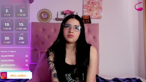 aliice_walker_ online show from 12.07.24