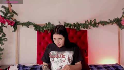 aliice_walker_ online show from 12.09.24