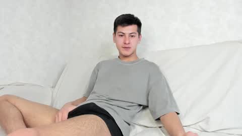 Snapshot of alikuskya chatting on 01.08.25 Dan online show from 01.08.25